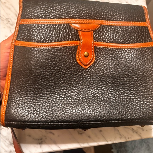 DOONEY & BOURKE
Vintage Pebbled Leather Flap Shoulder Handbag - Picture 3 of 12